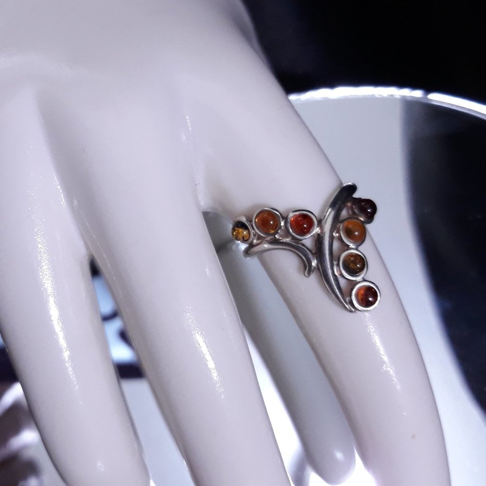 Sterling Stylish  SHADES OF HONEY  Baltic Amber RING SIZE 6